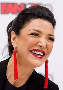 Shohreh Aghdashloo | Female.com.au